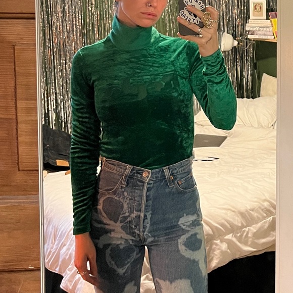 Y2K 00s velvet mockneck - Picture 2 of 4